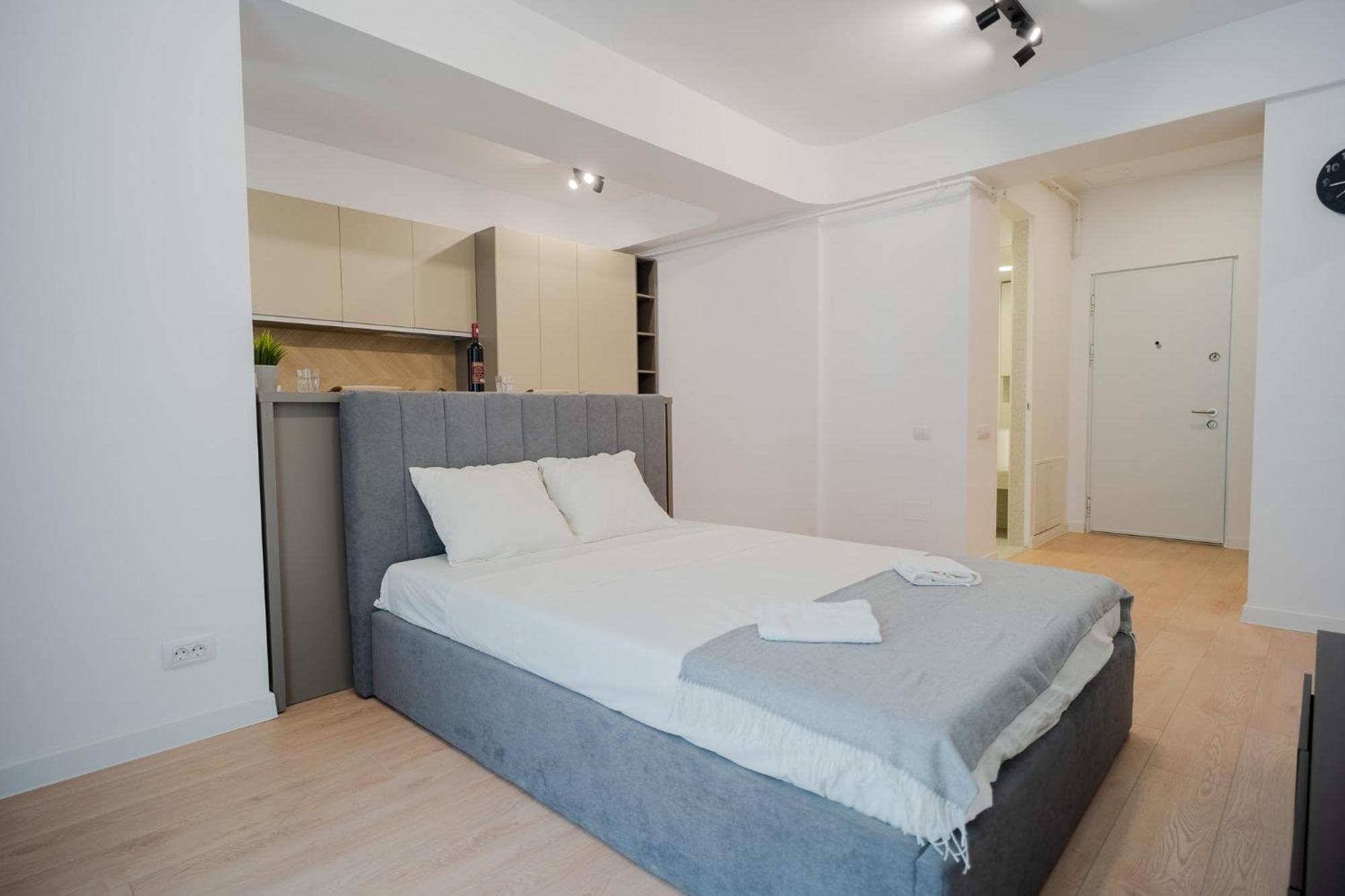 בוקרשט Amazing View Apartments - Iuliu Maniu & Politehnica Park מראה חיצוני תמונה